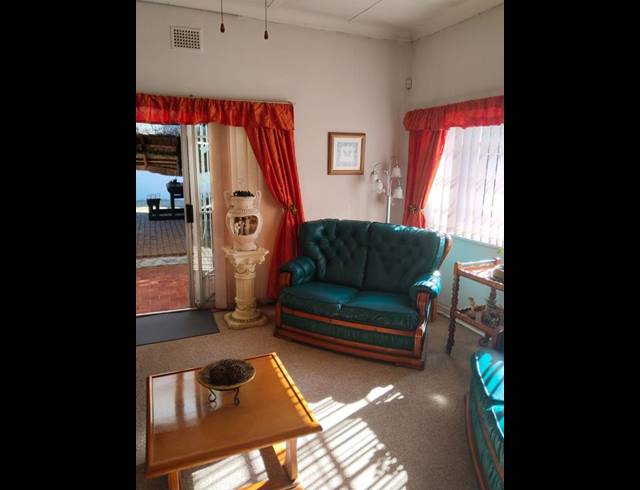 2 BEDROOM HOUSE FOR SALE IN PRIMROSE